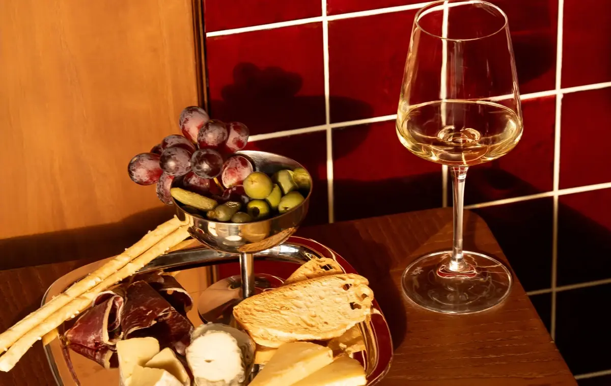 Aperitivo at Lana Lusa